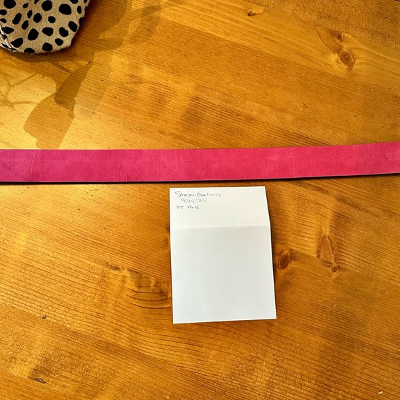 Parker Thatch Leopard Print Women's Bag with pink Strap - Picture 8 of 8